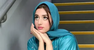 Jannat Mirza Shares In-Flight Moments While Returning from Hajj