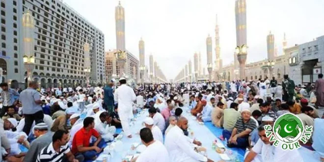 Saudi Arabia: Iftar Tables Set Up at Masjid al-Haram and Masjid an-Nabawi